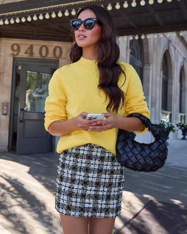 Women's Outfit For The Office In A Maze Plaid Mini Skirt