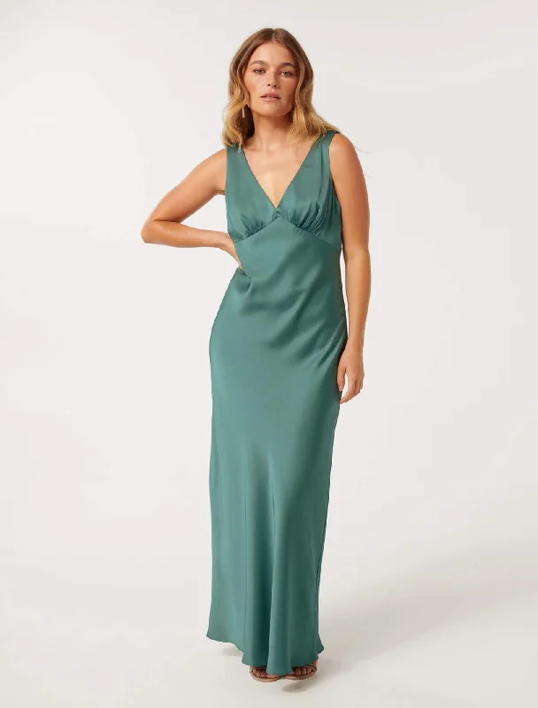 Women's Travel Outfit Set Cameron Petite V Neck Satin Maxi Dress