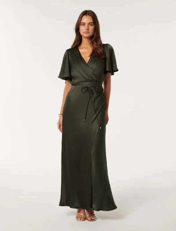 Women's Travel Outfit Set Chelsea Flutter Sleeve Satin Maxi Dress