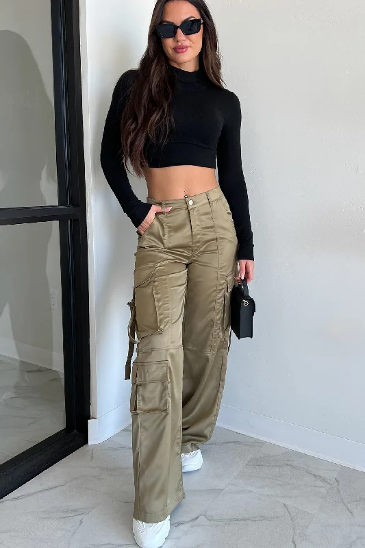 Women Wear Boutique Gleason Satin Cargo Pants (Olive)