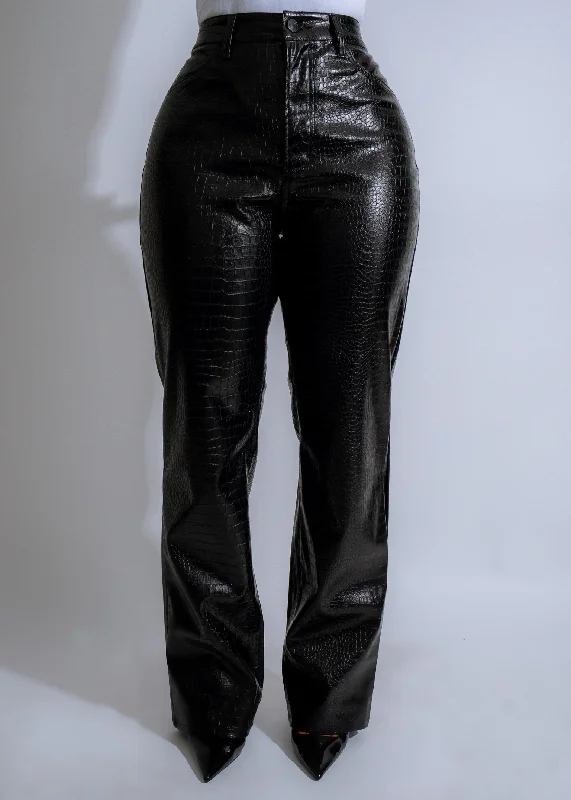 Women's Functional Outfit For Outdoor Activities Midnight Croc Faux Leather Pants Black